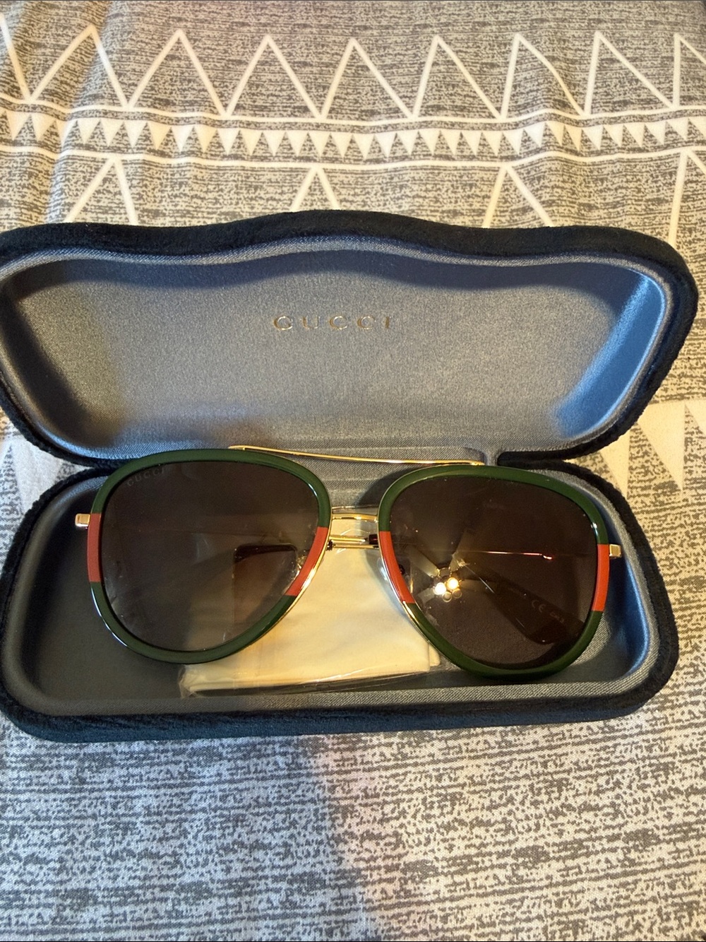Gucci women Pilot Sunglasses in Green, Red and Gold